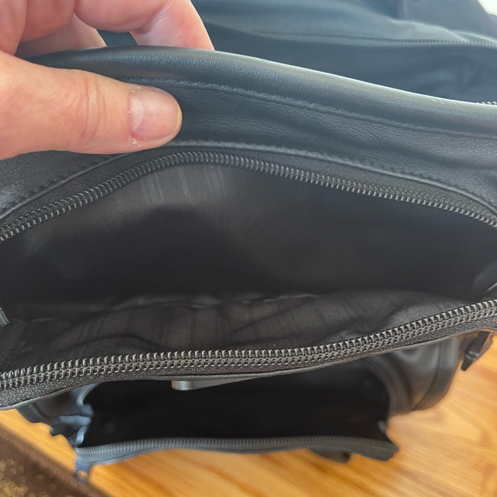 Tumi Computer Backpack. - Picture 5 of 10